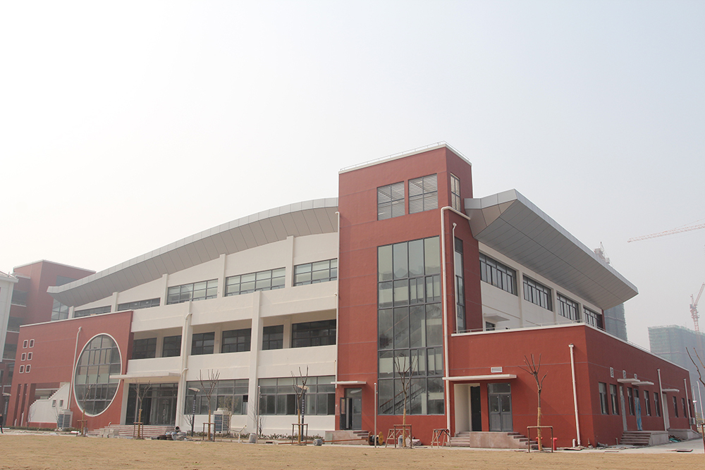 教育類項目——曹路中學